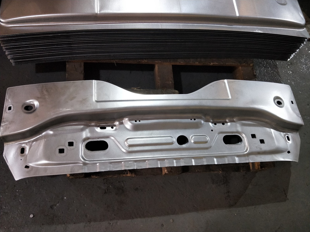 汽車配件三維激光切割加工代工 汽車配件三維激光切割加工代工